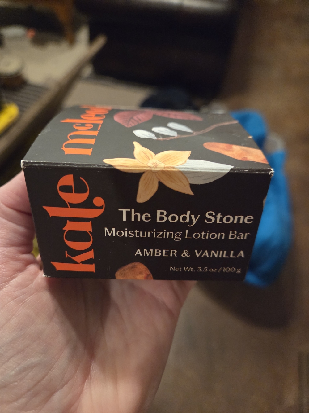 The Body Stone Moisturizing Lotion Bar - Amber & Vanilla (Black)